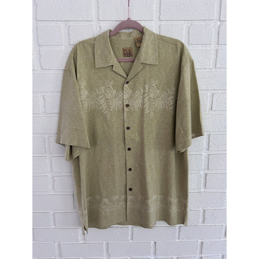 Jos A Bank 100% Silk Hawaiian Tropical Tiki Button Up Mens Large Wood Buttons